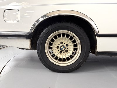 Lot 1987 BMW 635CSI