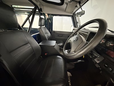 Lot 1991 Land Rover 90 Defender V8