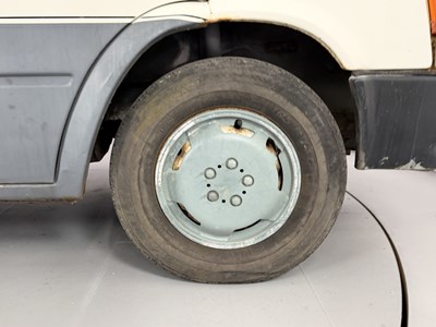 Lot 1998 Ford Transit Flareside