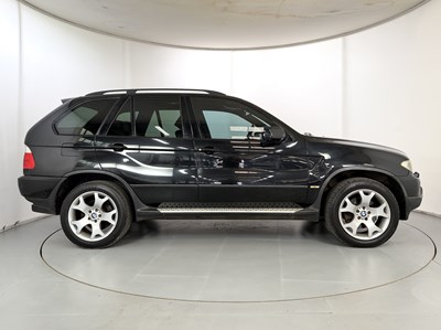 Lot 2005 BMW X5 Sport
