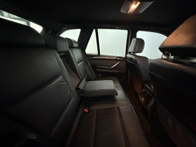 Lot 2005 BMW X5 Sport