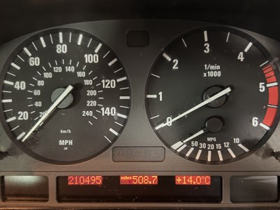 Lot 2005 BMW X5 Sport