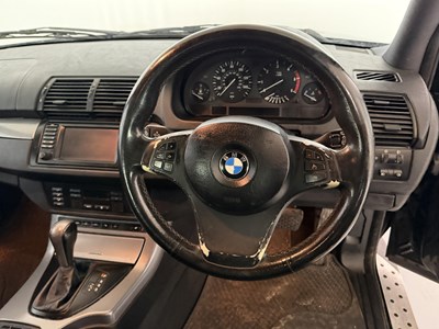 Lot 2005 BMW X5 Sport