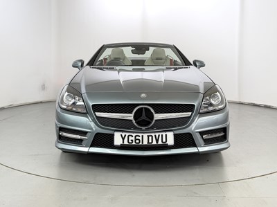 Lot 2011 Mercedes-Benz SLK200