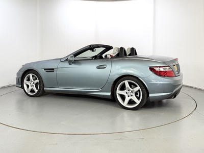 Lot 2011 Mercedes-Benz SLK200