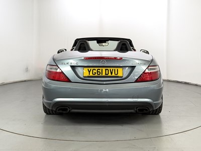 Lot 2011 Mercedes-Benz SLK200