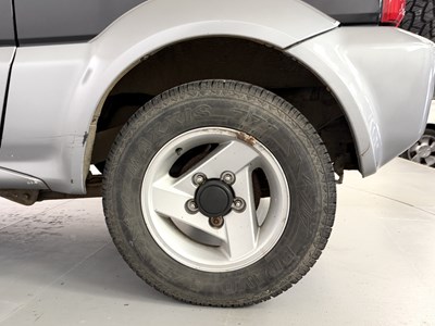 Lot 2004 Suzuki Jimny