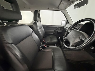 Lot 2004 Suzuki Jimny