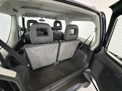 Lot 2004 Suzuki Jimny