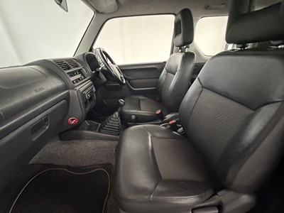 Lot 2004 Suzuki Jimny