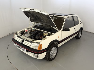 Lot 1990 Peugeot 205 GTI