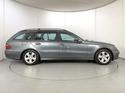 Lot 2007 Mercedes-Benz E320 - NO RESERVE