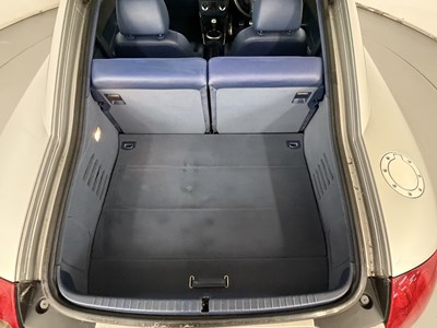 Lot 2002 Audi TT