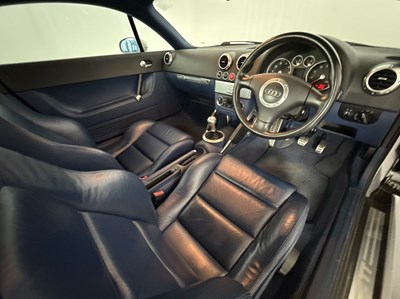 Lot 2002 Audi TT