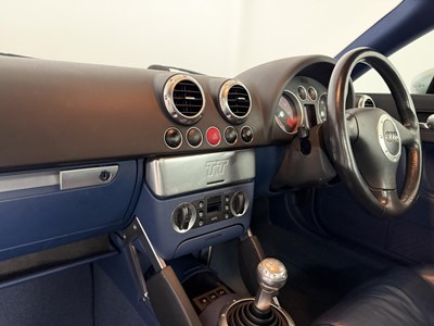 Lot 2002 Audi TT