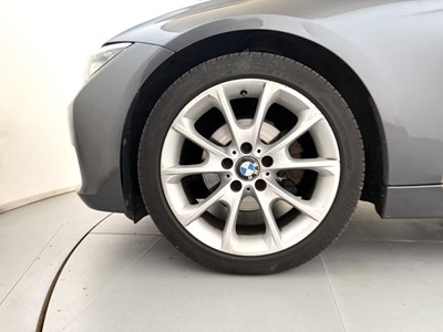 Lot 2015 BMW 320