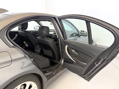 Lot 2015 BMW 320