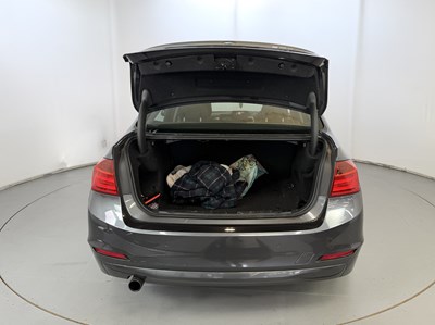 Lot 2015 BMW 320