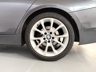 Lot 2015 BMW 320
