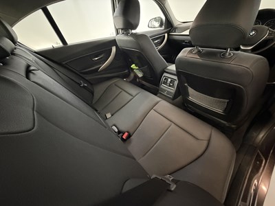 Lot 2015 BMW 320
