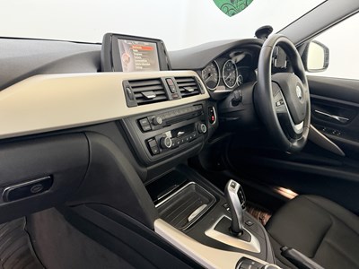 Lot 2015 BMW 320