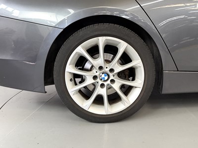 Lot 2015 BMW 320