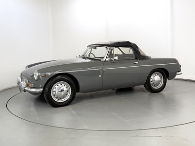 Lot 1963 MG B Roadster