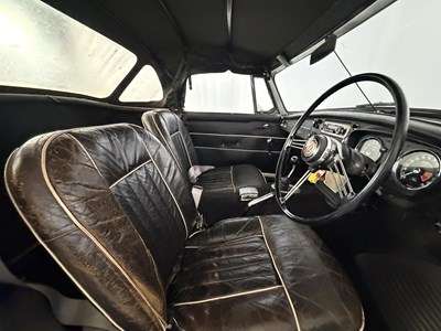 Lot 1963 MG B Roadster