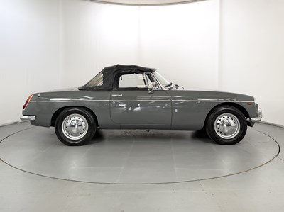Lot 1963 MG B Roadster