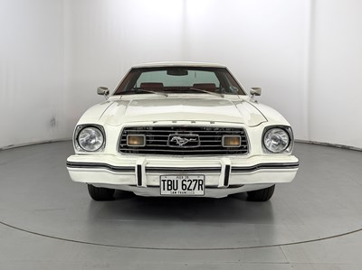 Lot 1977 Ford Mustang II