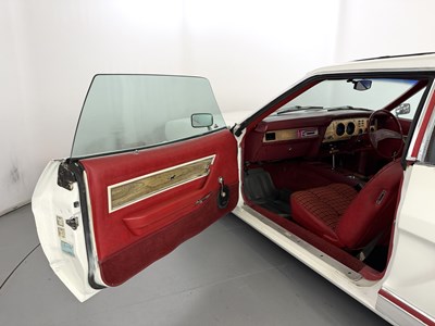 Lot 1977 Ford Mustang II