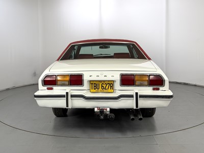 Lot 1977 Ford Mustang II
