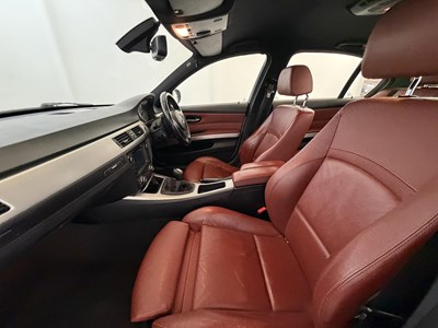 Lot 2011 BMW 318D M Sport