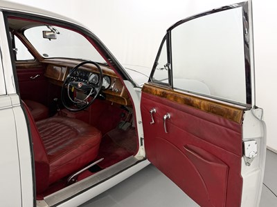Lot 1960 Jaguar MK2