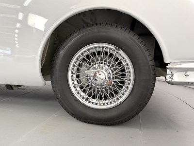 Lot 1960 Jaguar MK2