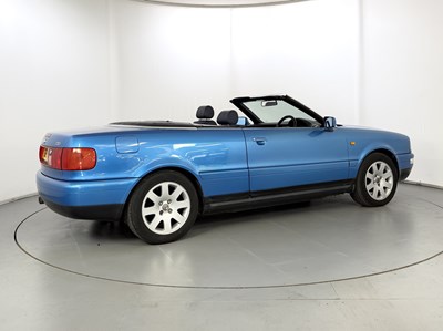 Lot 1999 Audi 80
