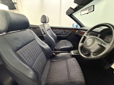 Lot 1999 Audi 80