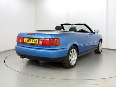 Lot 1999 Audi 80