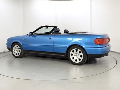 Lot 1999 Audi 80