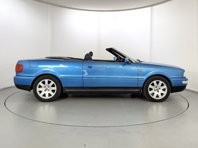 Lot 1999 Audi 80