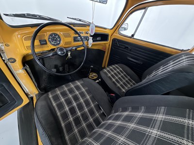 Lot 1976 Volkswagen Beetle