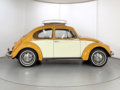 Lot 1976 Volkswagen Beetle