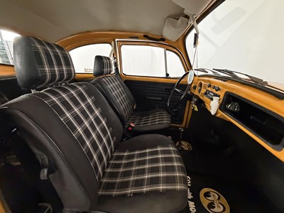 Lot 1976 Volkswagen Beetle