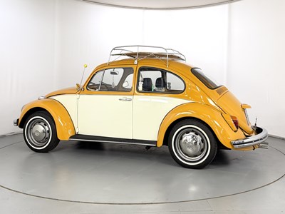 Lot 1976 Volkswagen Beetle