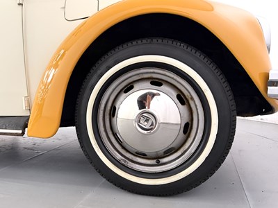 Lot 1976 Volkswagen Beetle