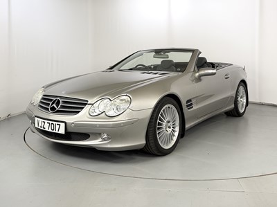 Lot 2004 Mercedes-Benz SL350