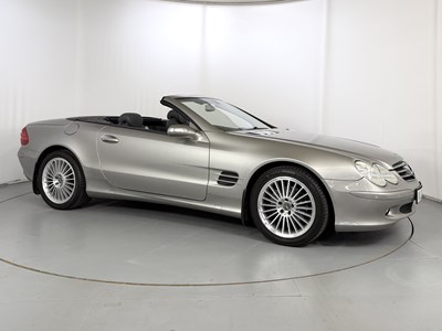 Lot 2004 Mercedes-Benz SL350