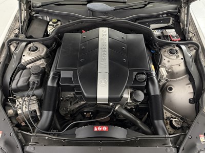 Lot 2004 Mercedes-Benz SL350