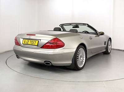 Lot 2004 Mercedes-Benz SL350
