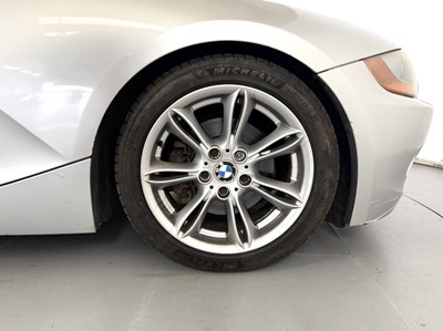 Lot 2003 BMW Z4 3.0